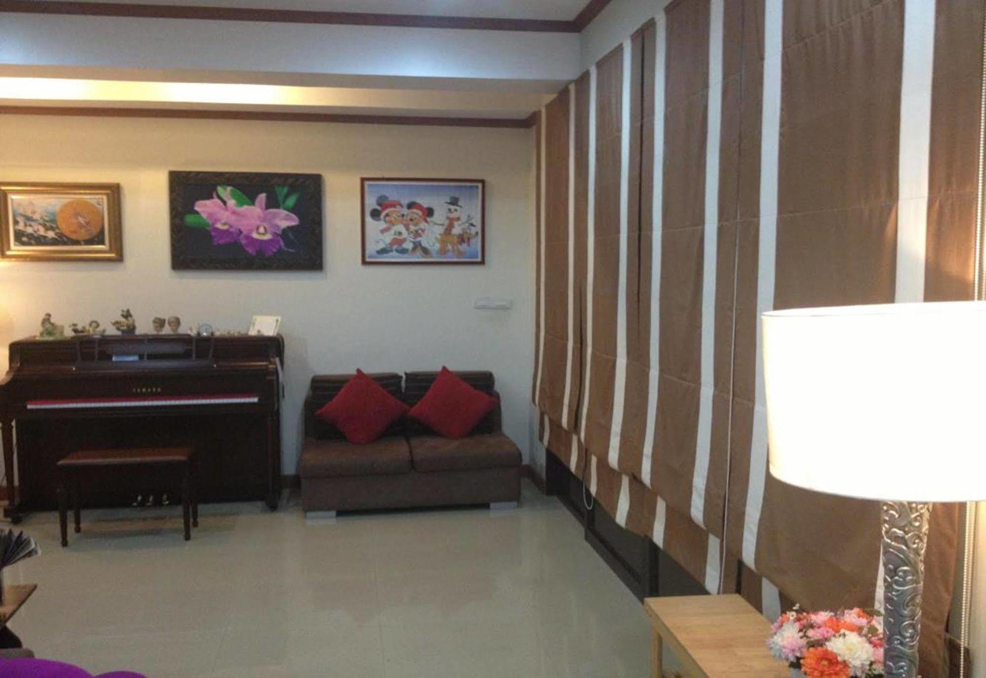 Ruankeaw Homestay Nai Harn ภายนอก รูปภาพ